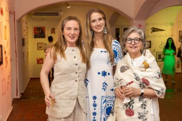 MariaBarba,KristinSimmons,MercedesBarba.jpg