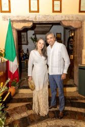 Betsy Diaz y Carlos Mejia.jpg